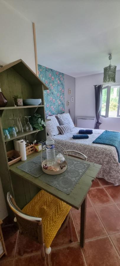 La Cle Des Champs Bed and Breakfast Asnieres  Exteriör bild